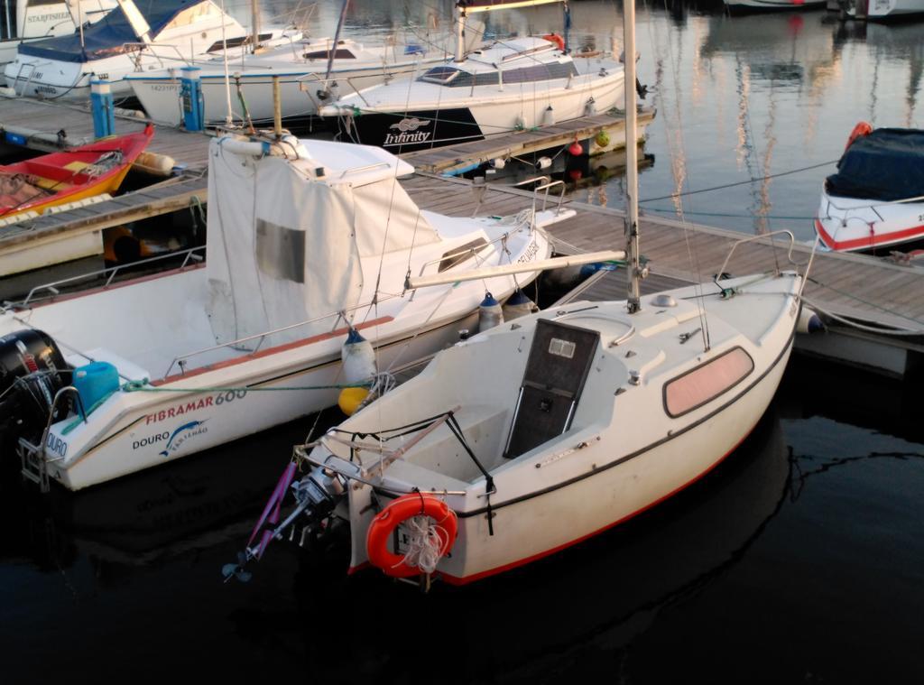 Vrs - Low Cost Beach Boat 호텔 레카다팔메이라 외부 사진